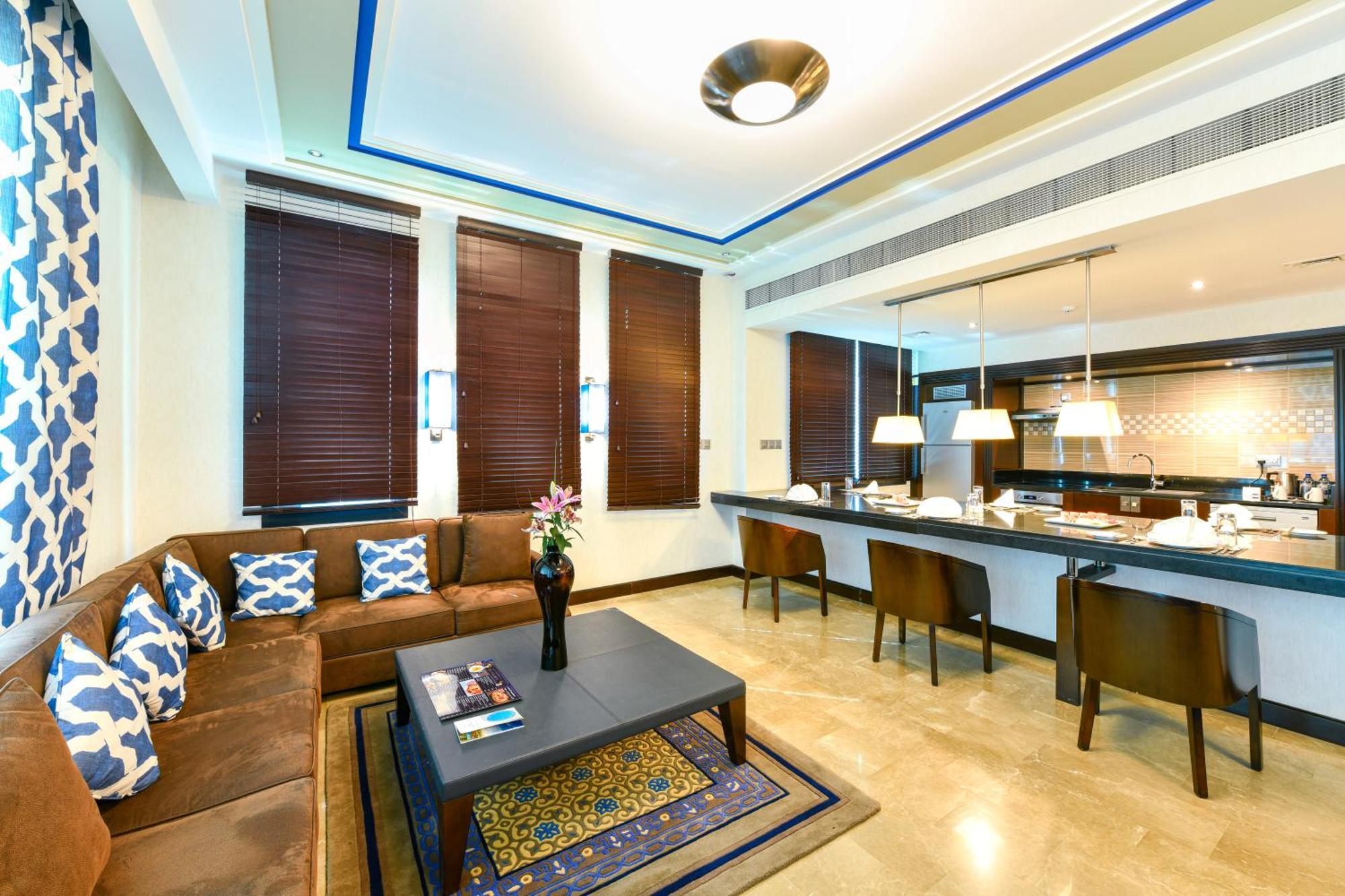 Retaj Salwa Resort & Spa Dauhá Exteriér fotografie A suite at the hotel