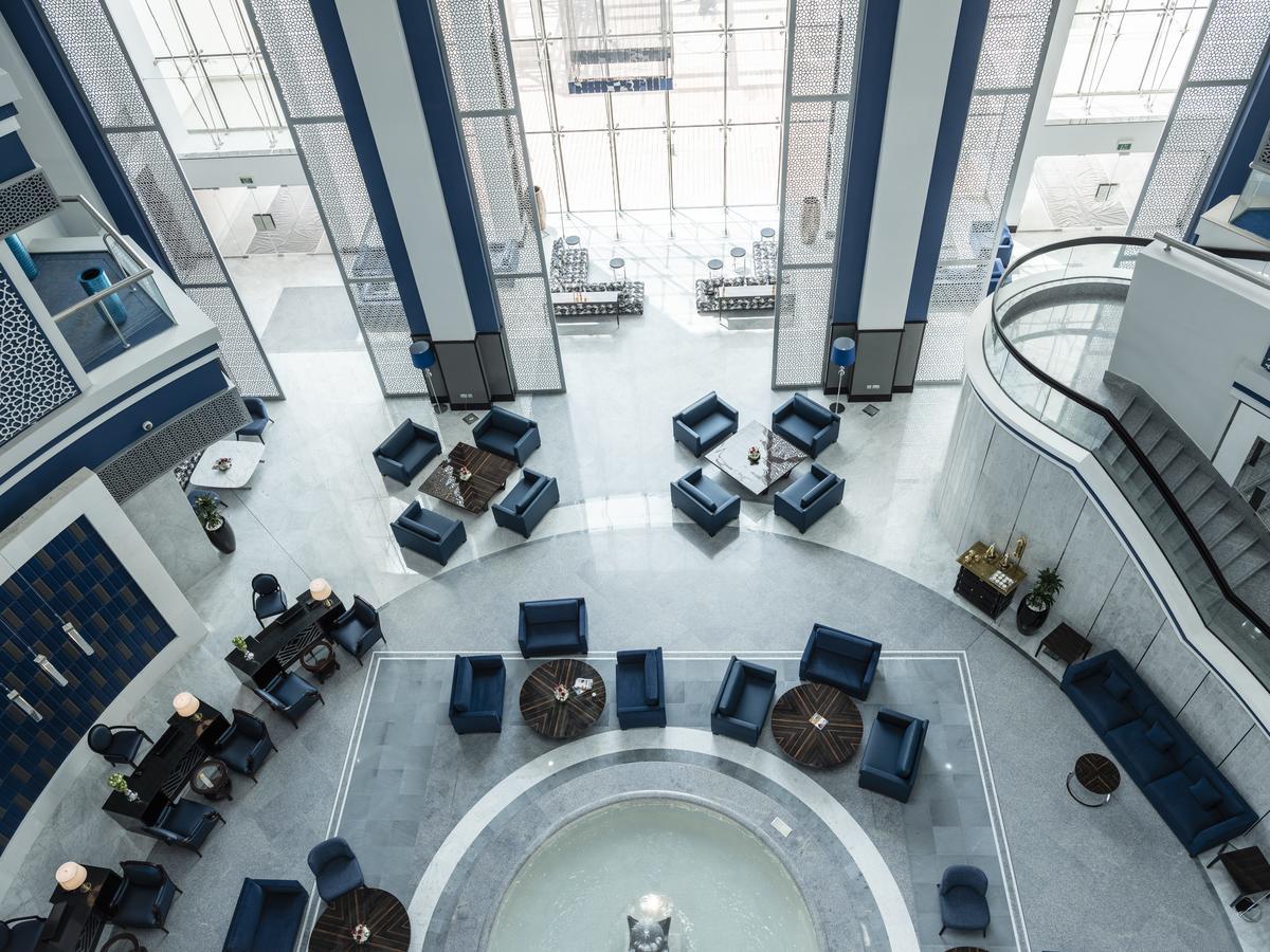 Retaj Salwa Resort & Spa Dauhá Exteriér fotografie The lobby of the National University of Ireland, Galway