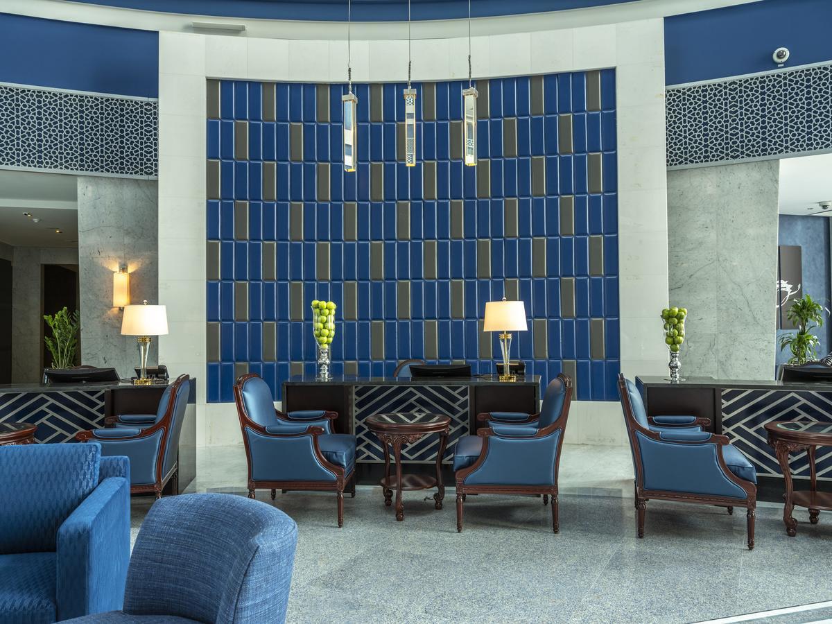 Retaj Salwa Resort & Spa Dauhá Exteriér fotografie The lobby of the hotel